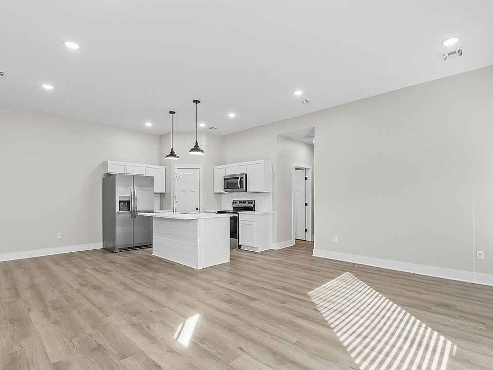 1st image of 17160-62 W Lawson Cir