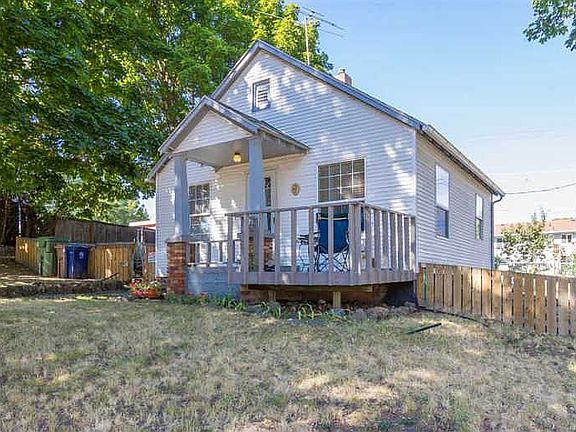 3rd image of 3723 E 33rd Ave