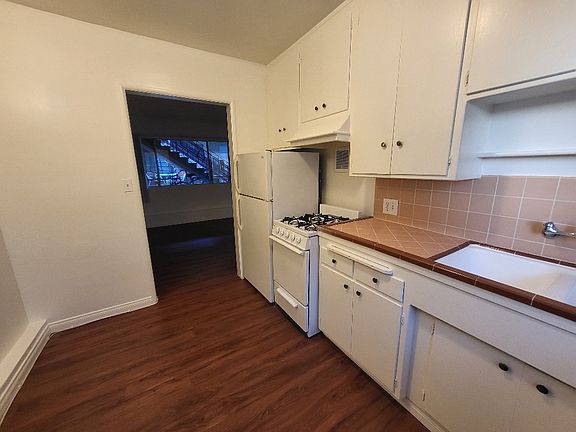 2nd image of 506 E Palm Ave #A
