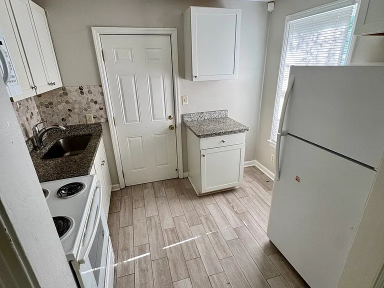 1618 Elberta Dr — Photo 7