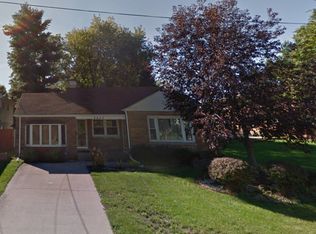 2433 Thornton Lansing Rd, Lansing, IL 60438