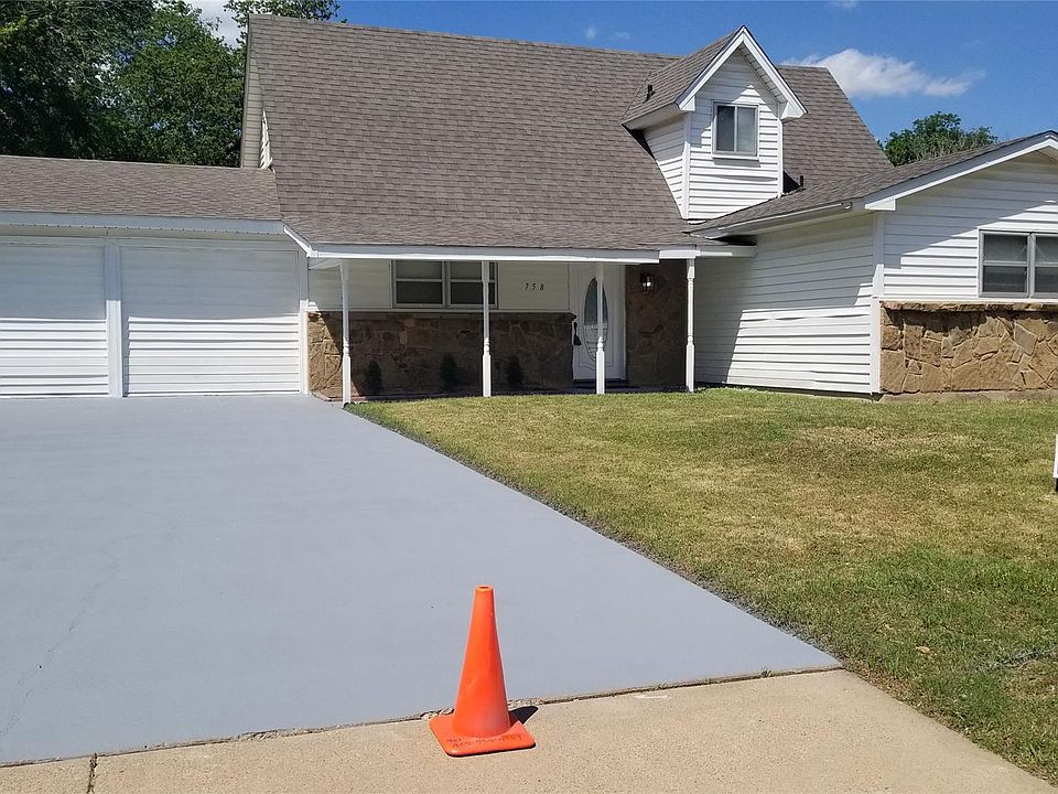 1st image of 758 Briarwood Ln