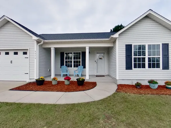 8454 Heirloom Drive NE, Leland, NC 28451