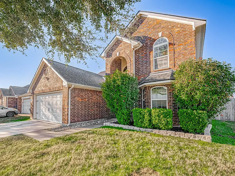 17923 Cypress Side Dr — Photo 3