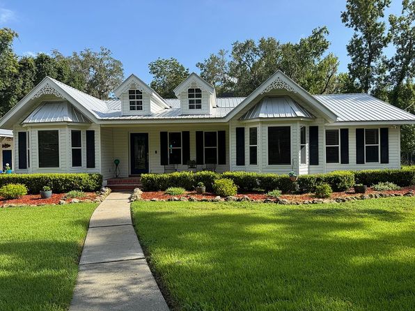 4614 Pamela Dr