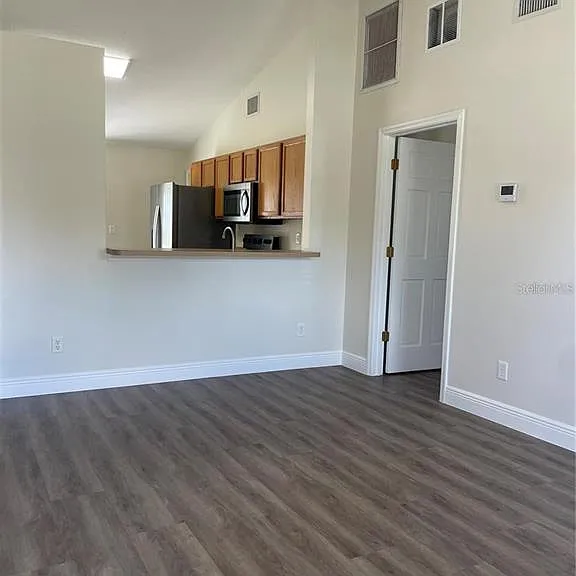 17542 Doris St — Photo 10