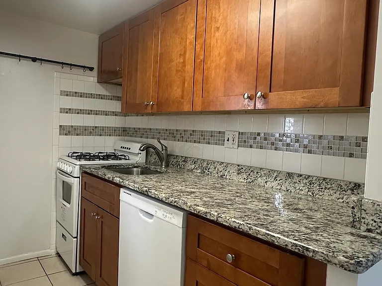 509 S 13th St #B — Photo 24