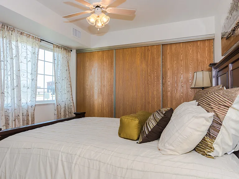 Desoto Townhomes — Photo 7
