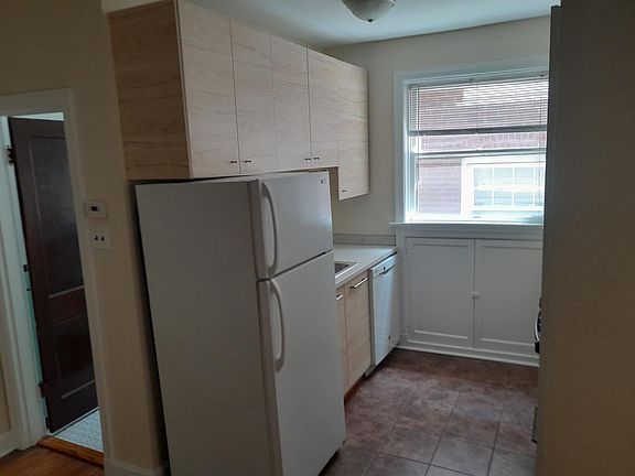 4th image of 4125 Potomac St