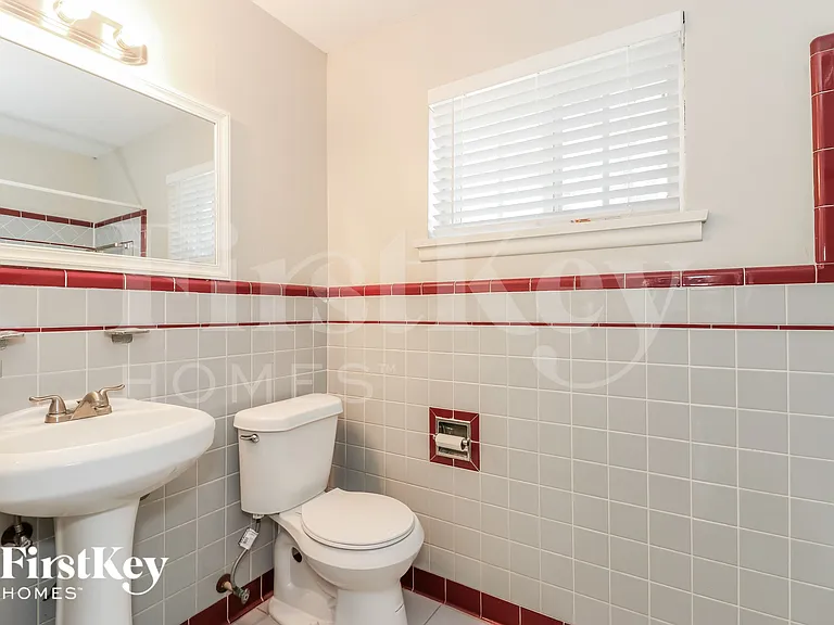 3500 Creston Ave — Photo 10