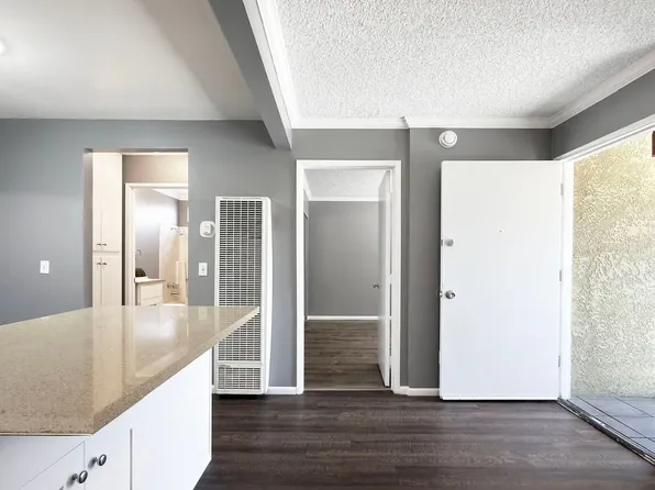 HC1618, 1618 259th St APT D, Harbor City, CA 90710