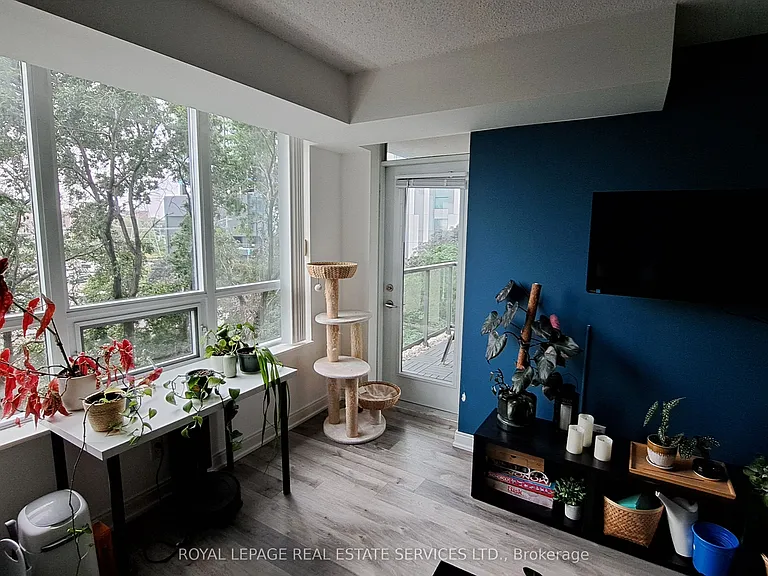 35 Viking Ln #439 — Photo 8