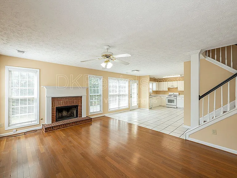 1704 Riverlanding Cir — Photo 4