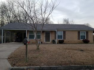 102 Circle B S, Roland, OK 74954