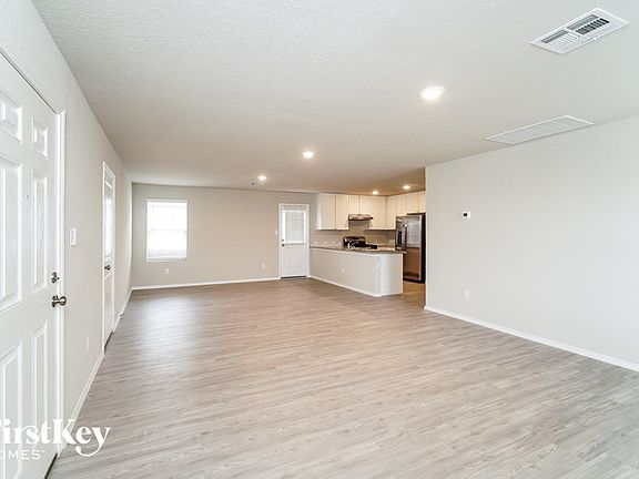 5th image of 10706 Giacconi Dr