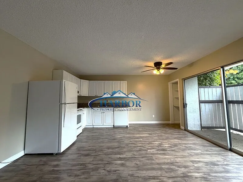 2 bed, 2.0 bath, $3,100 — Photo 4
