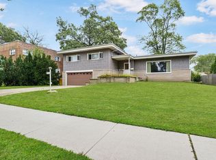 531 N Oakwood St, Griffith, IN 46319