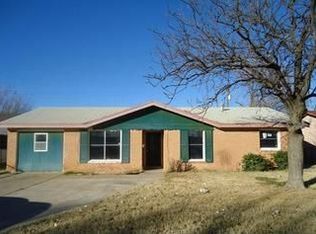 1819 E Auburn St, Lubbock, TX 79403