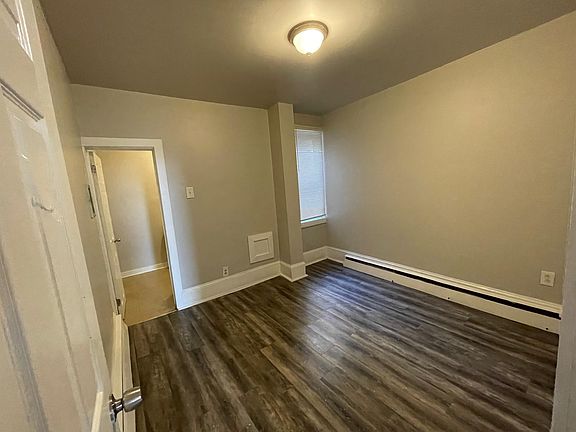 4th image of 1313 W Allegheny Ave #1F