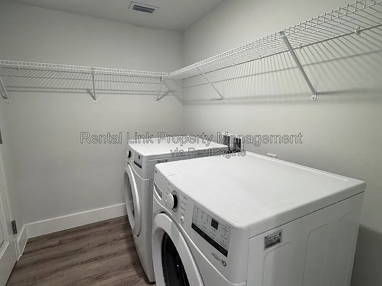 414 Cape Coral Pkwy E #401 — Photo 25