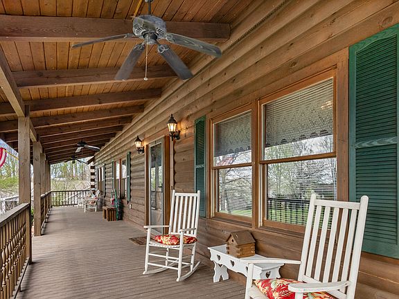 3rd image of 2619 Kenwood Dr