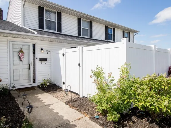 8064 Puritan Dr APT B, Mentor, OH 44060