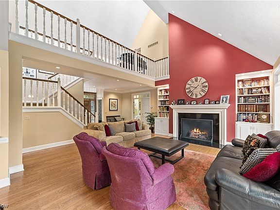 5th image of 29240 Inverness Dr