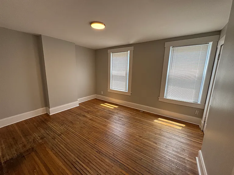 360 E Oakland Ave — Photo 12