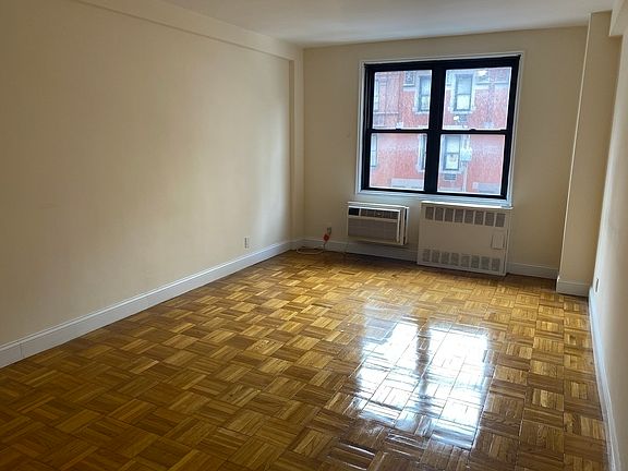 4th image of 141 E 89th St APT 9D
