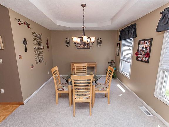 4th image of 341 Halifax Ln