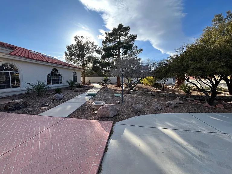 9045 W Ann Rd — Photo 24