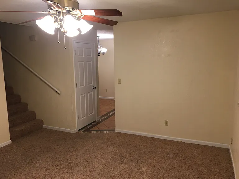 2810 Independence St — Photo 10