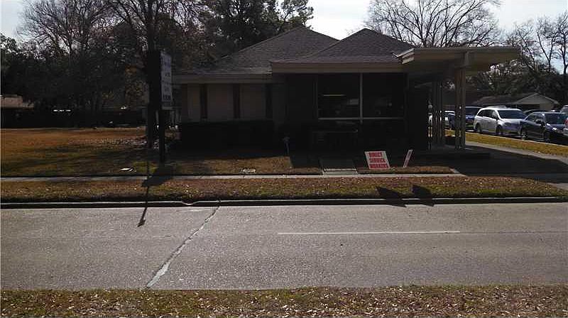 1st image of 1820 Oak Park Blvd