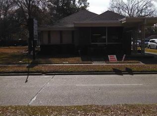 1820 Oak Park Blvd, Lake Charles, LA 70601