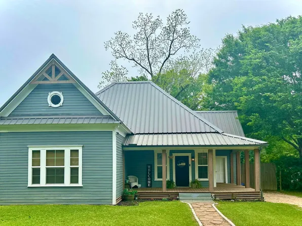 516 Houston St, Newton, TX 75966