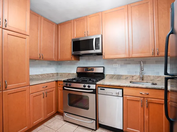 245 East 25th Street image 5 of 8