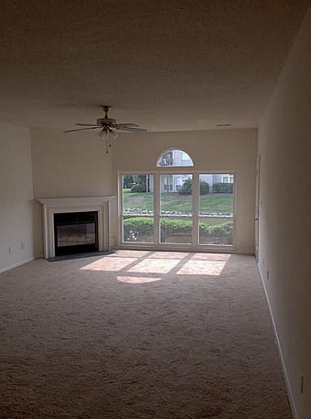 1st image of 455 E Lake Cir