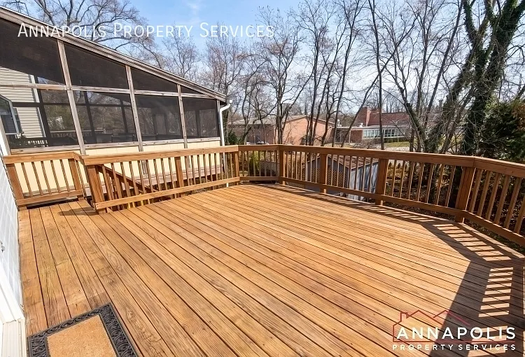 687 Genessee St — Photo 24