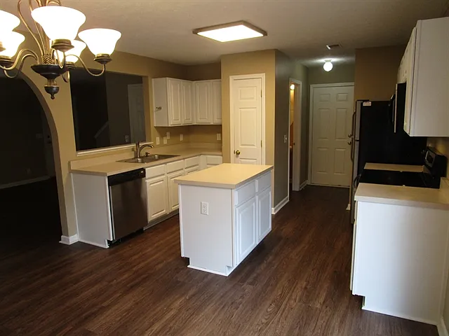 2990 Buckner Ln — Photo 3
