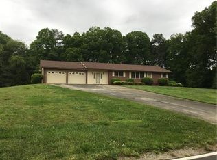 2087 Baton School Rd, Lenoir, NC 28645