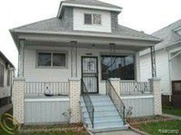 5026 Sobieski St, Hamtramck, MI 48212