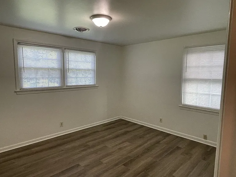 168 Westwood Ct — Photo 18