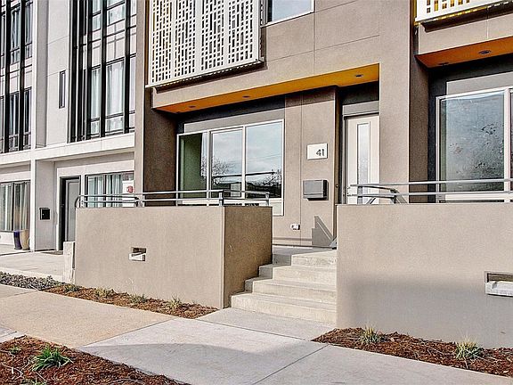 3rd image of 47 Galapago St