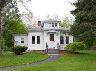 11 Woods Ave, Worcester, MA 01606