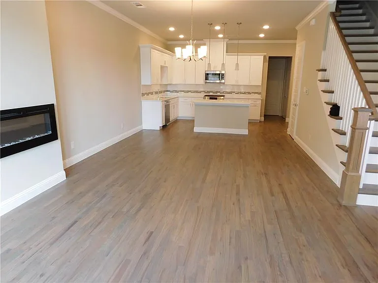 8454 Church St — Photo 4