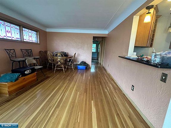 4th image of 404 N Auburn Ave