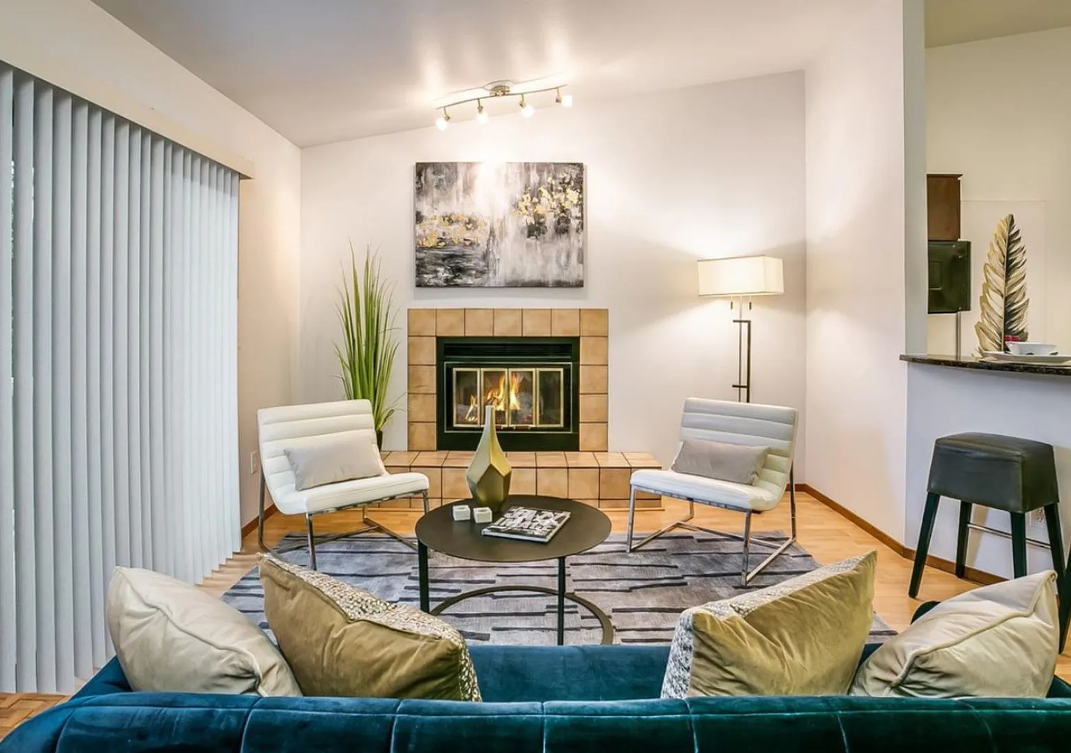 Updated 2B/2B Condo in Aspen Grove Community-Available Now! — Photo 2