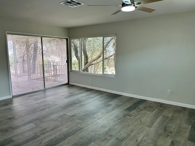 12526 Spruce St — Photo 8