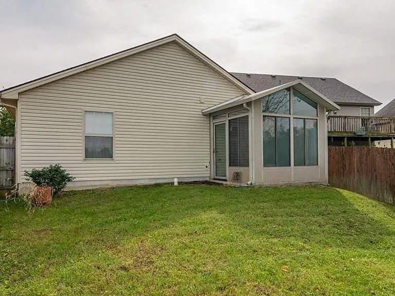 200 Strawberry Fields Rd — Photo 4