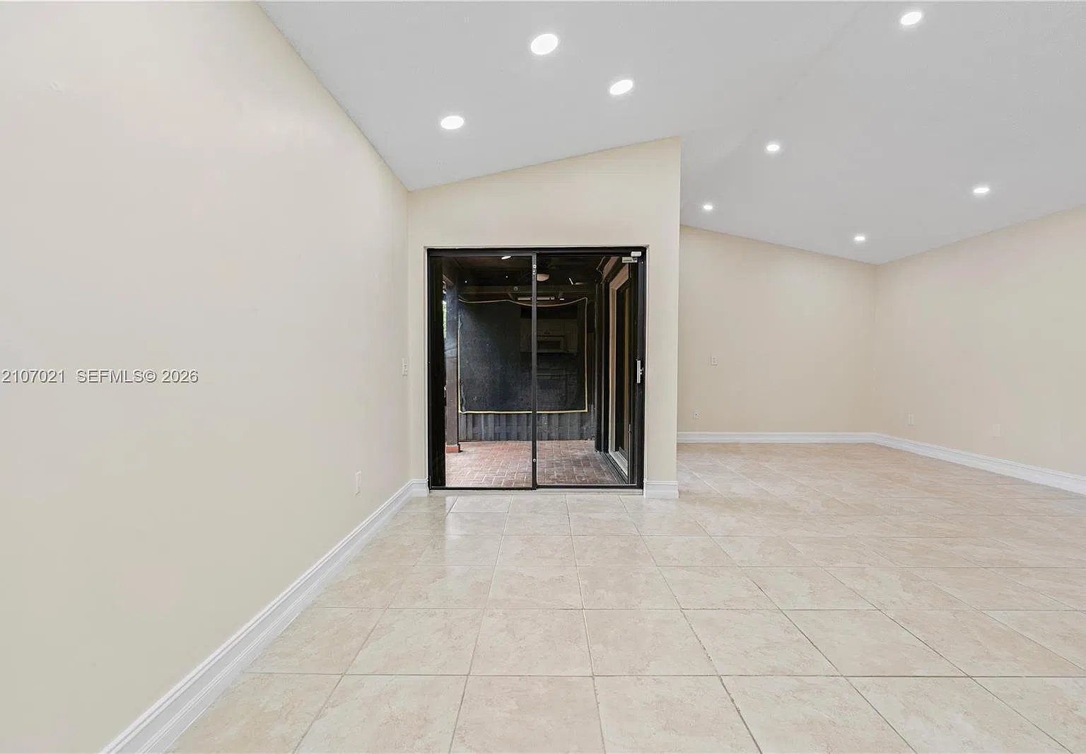 Lakes Meadow Vilg Homes C — Photo 4